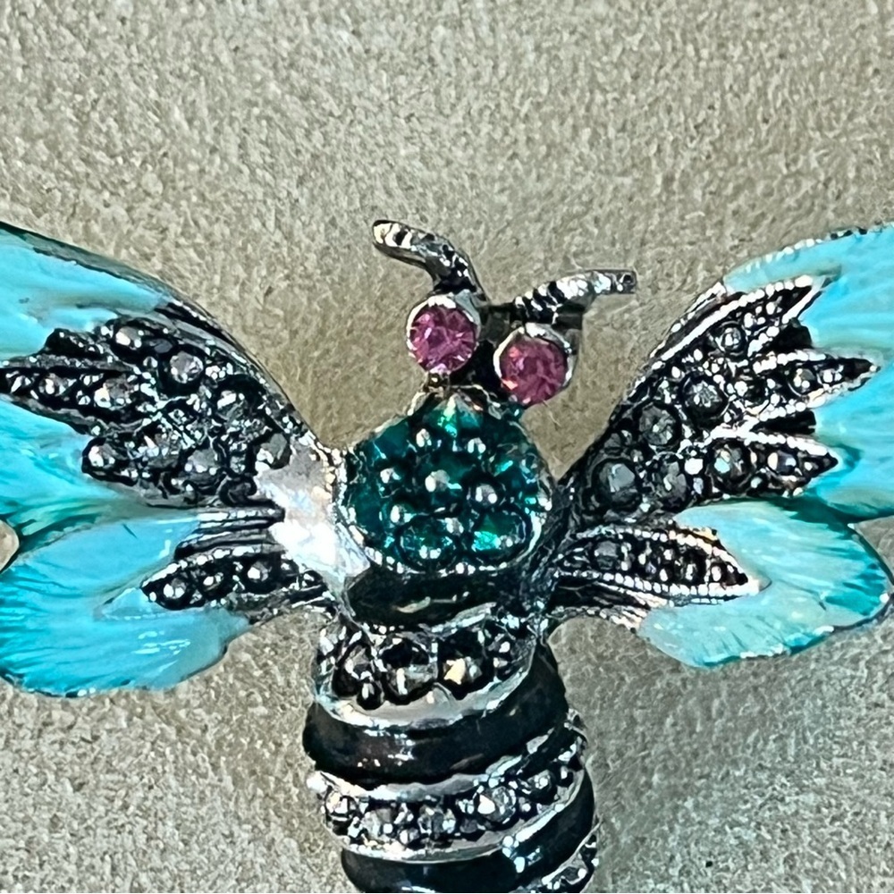 Vintage Blue and Silver Bee Brooch - Picture 4 of 9